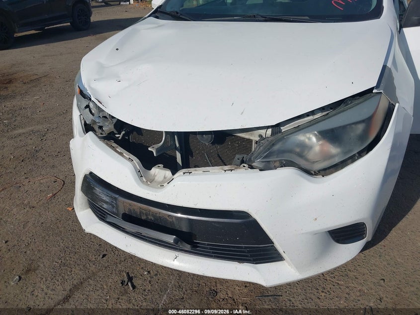 2015 TOYOTA COROLLA auction photo 6