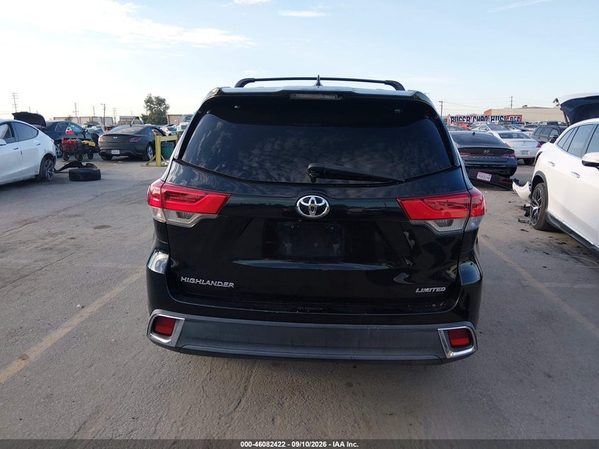 TOYOTA HIGHLANDER - zdjęcie 16