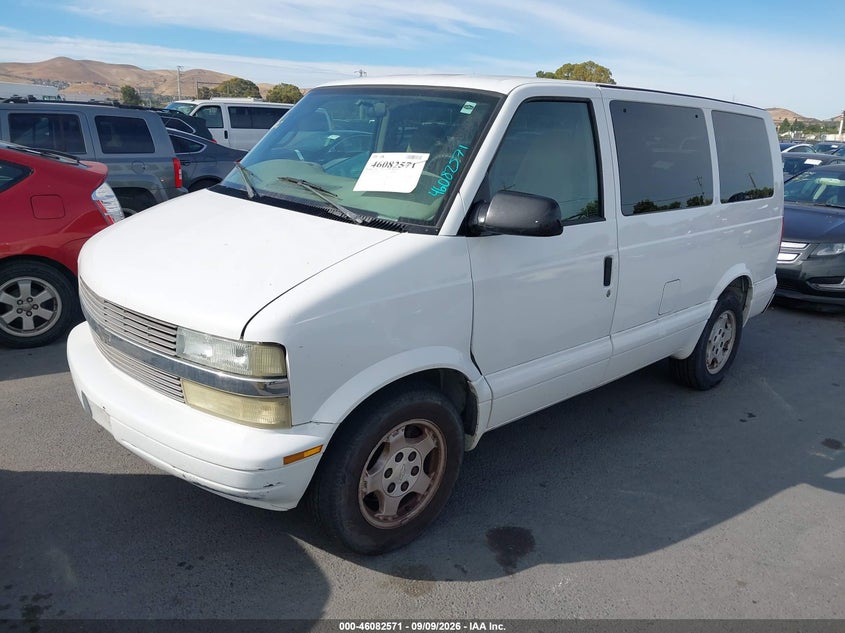 2005 CHEVROLET ASTRO auction photo 2