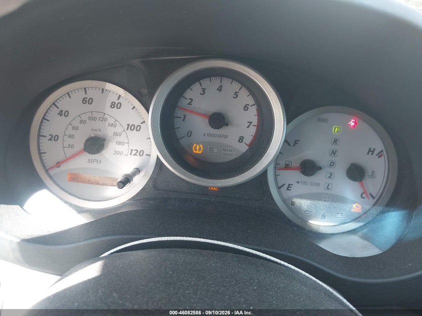 2004 TOYOTA RAV4 auction photo 7