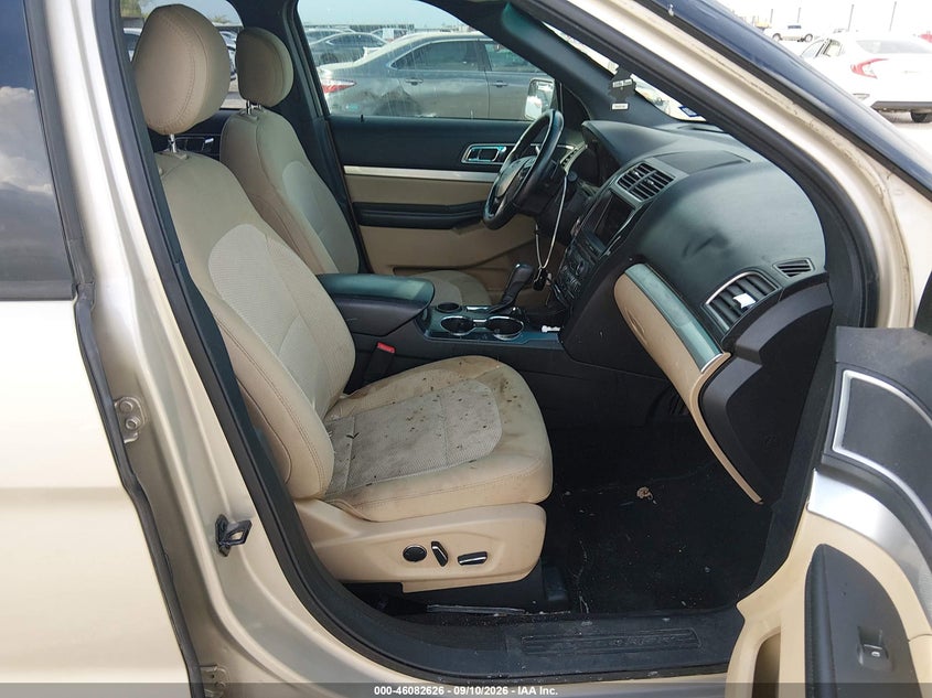 2017 FORD EXPLORER auction photo 5