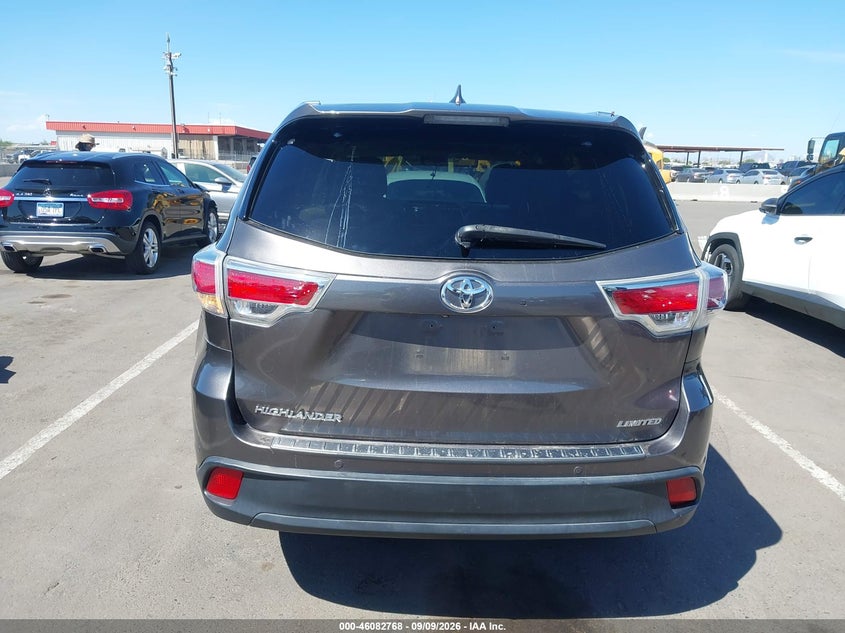 TOYOTA HIGHLANDER - zdjęcie 17