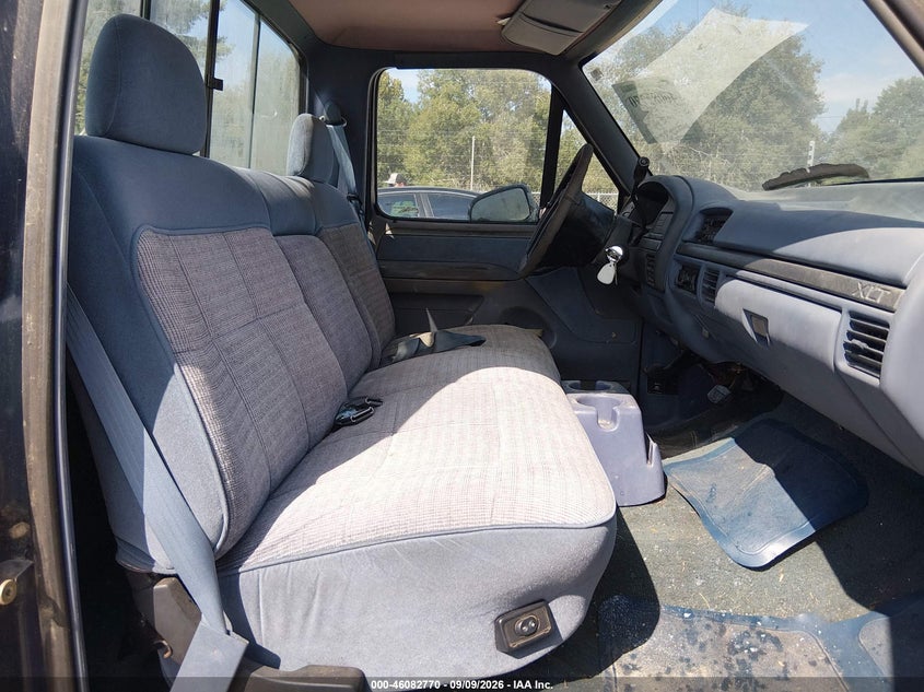 1992 FORD F150 auction photo 5