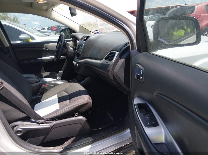 2014 DODGE JOURNEY auction photo 5