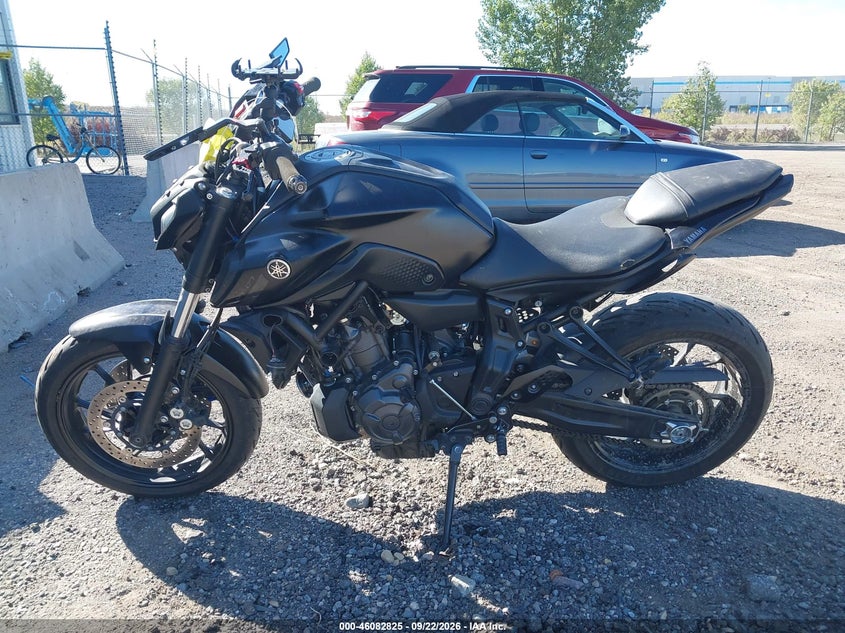 YAMAHA MT07 2024