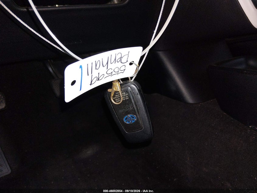 TOYOTA PRIUS - zdjęcie 11
