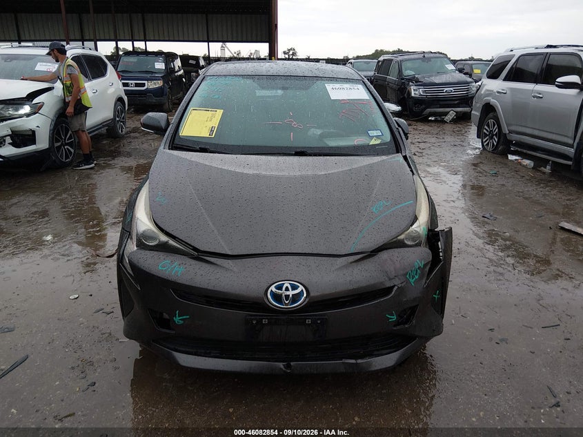 TOYOTA PRIUS - zdjęcie 12