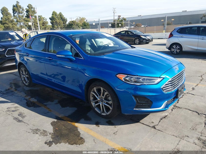 2019 FORD FUSION auction photo 1
