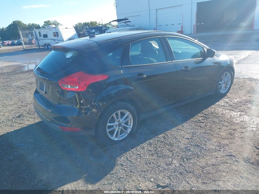 Vin: 1fadp3k26jl209150, lot: 46582484, ford focus se 20184