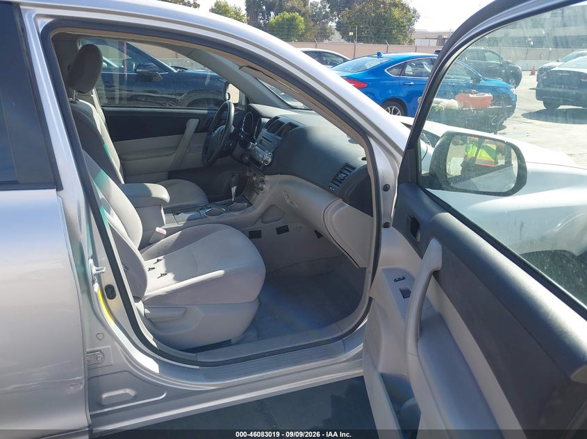 2008 TOYOTA HIGHLANDER auction photo 5