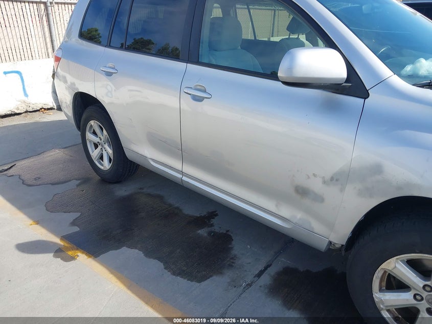2008 TOYOTA HIGHLANDER auction photo 6