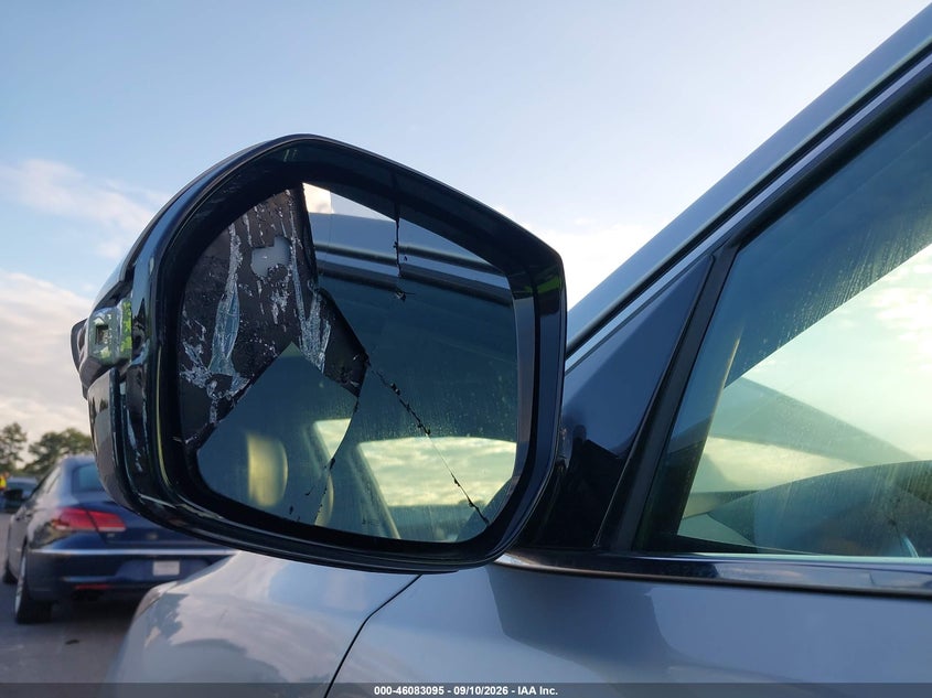 2015 HYUNDAI SANTA FE auction photo 6