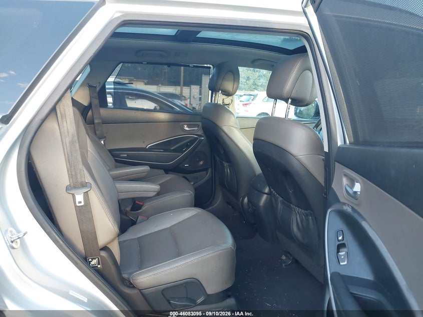 2015 HYUNDAI SANTA FE auction photo 8