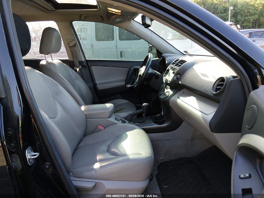 2012 TOYOTA RAV4 auction photo 5