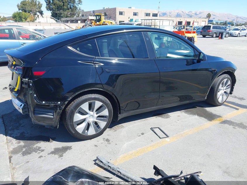Vin: 7saygaeexpf838222, lot: 46582676, tesla model y awd/long range dual motor all-wheel drive 20234