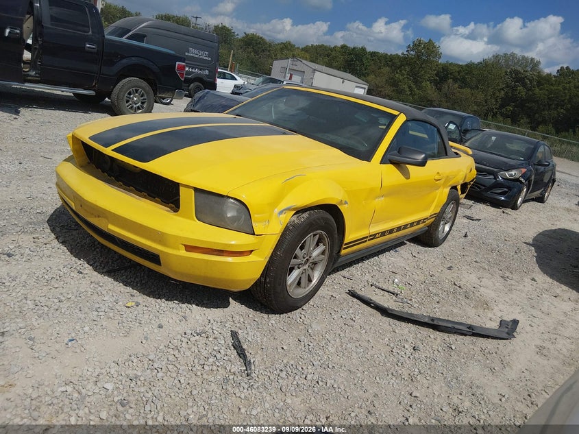 2006 FORD MUSTANG auction photo 2
