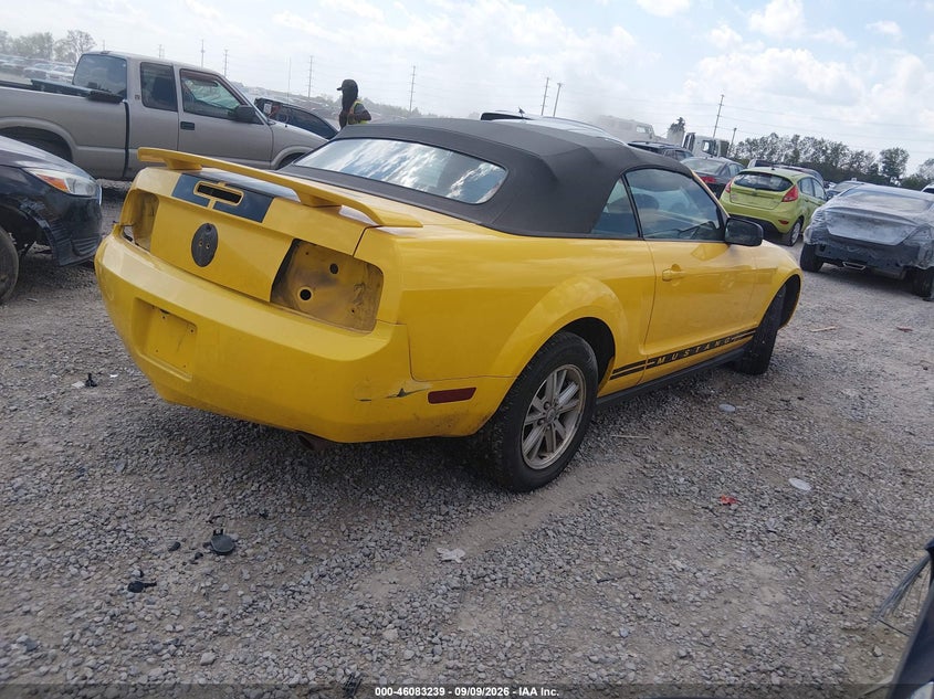 2006 FORD MUSTANG auction photo 4