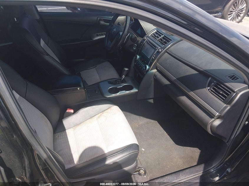 2014 TOYOTA CAMRY auction photo 5