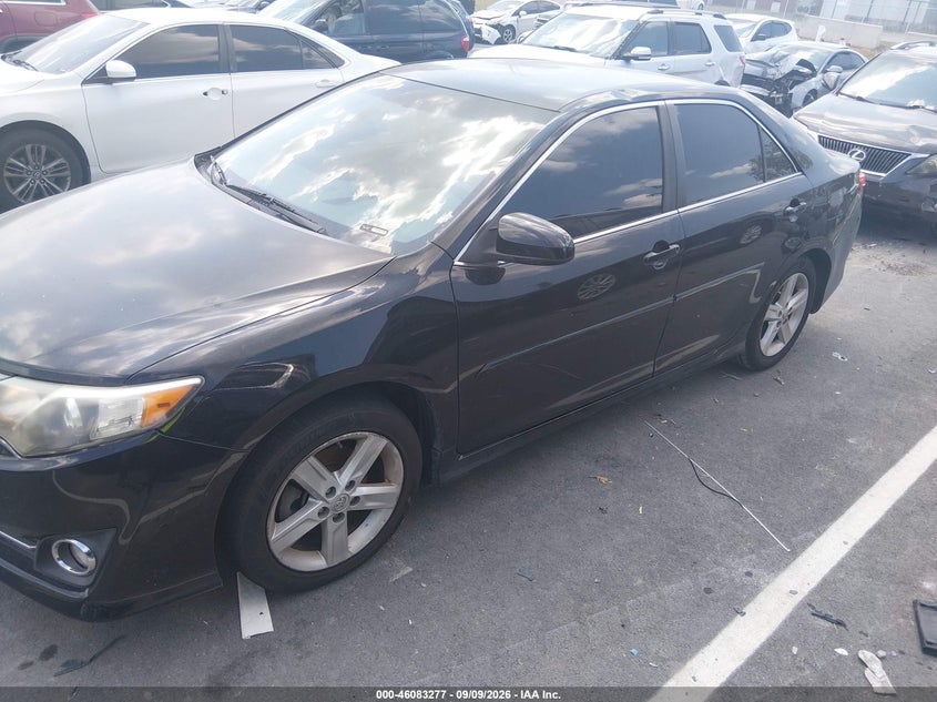 2014 TOYOTA CAMRY auction photo 6