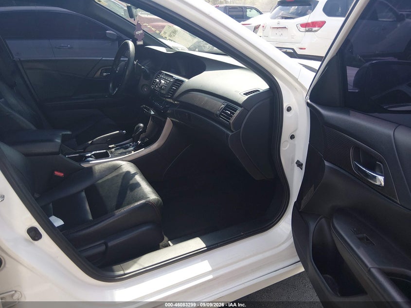 2017 HONDA ACCORD auction photo 5