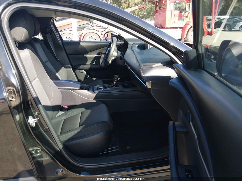 MAZDA CX-30 - zdjęcie 5