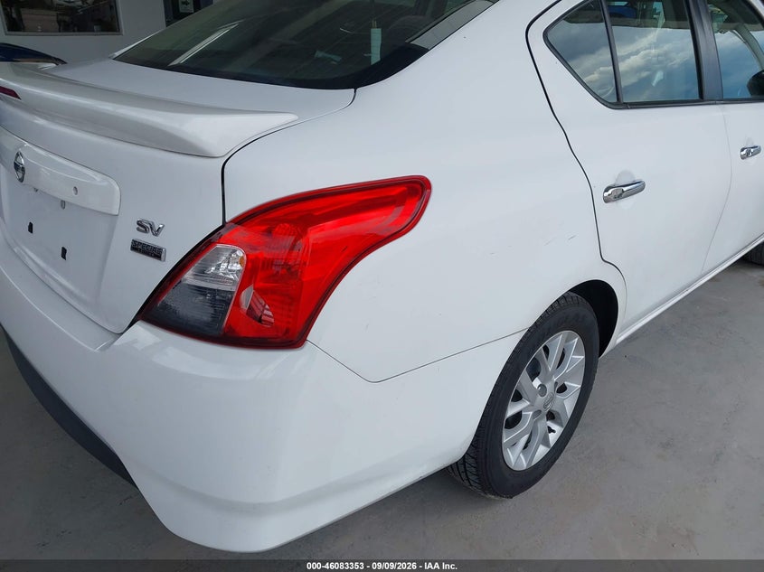 2018 NISSAN VERSA auction photo 6