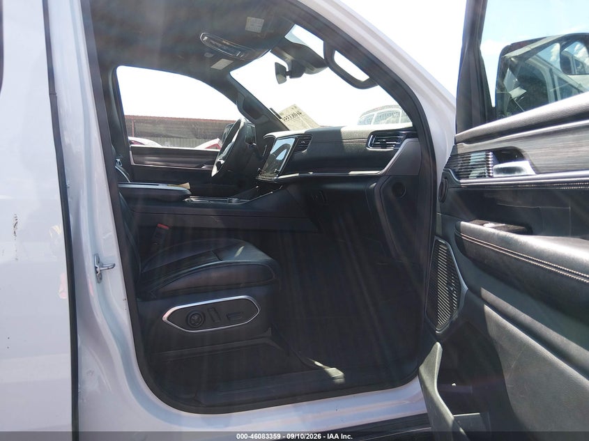 2024 JEEP WAGONEER L auction photo 5