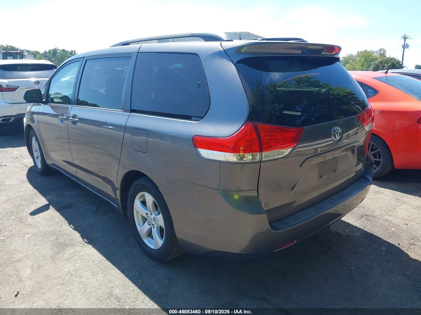 Vin: 5tdkk3dc9bs103314, lot: 46583007, toyota sienna le v6 20113
