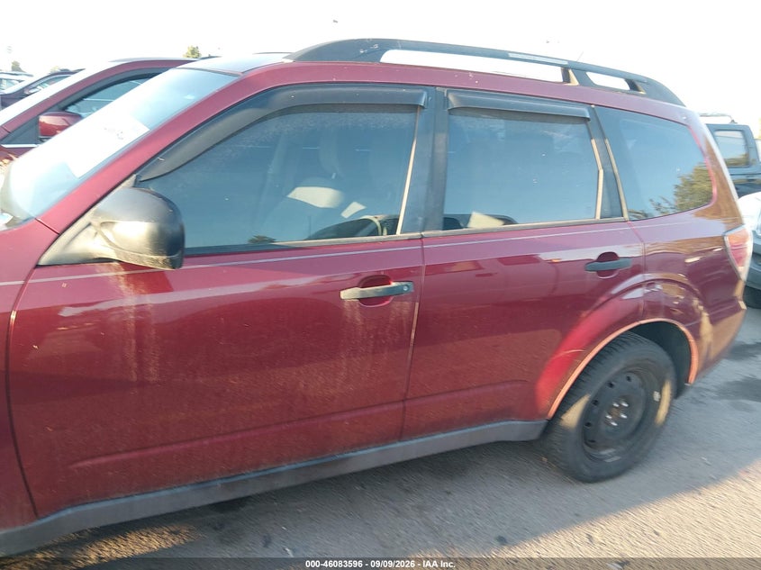 2012 SUBARU FORESTER auction photo 6
