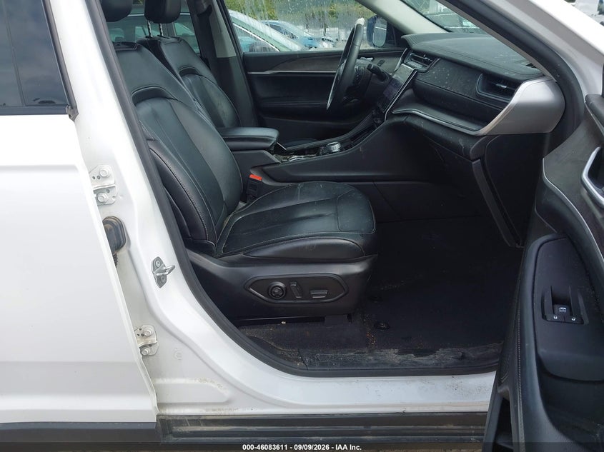 JEEP GRAND CHEROKEE - zdjęcie 5