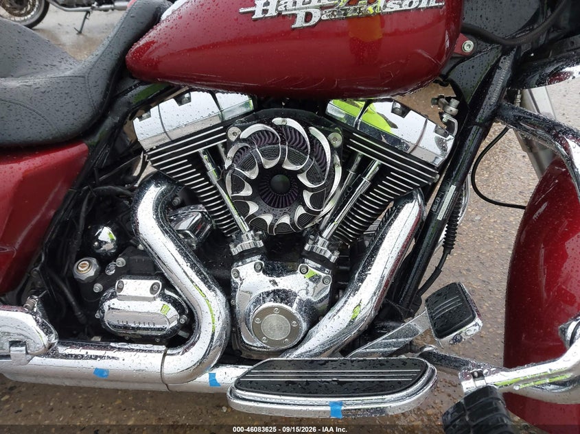 HARLEY-DAVIDSON FLHX 2009