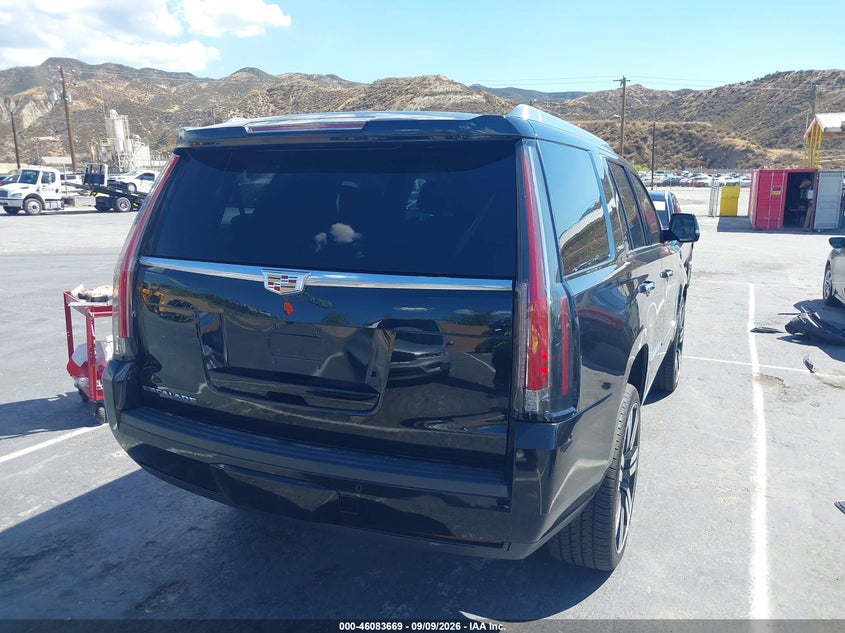 2015 CADILLAC ESCALADE auction photo 4