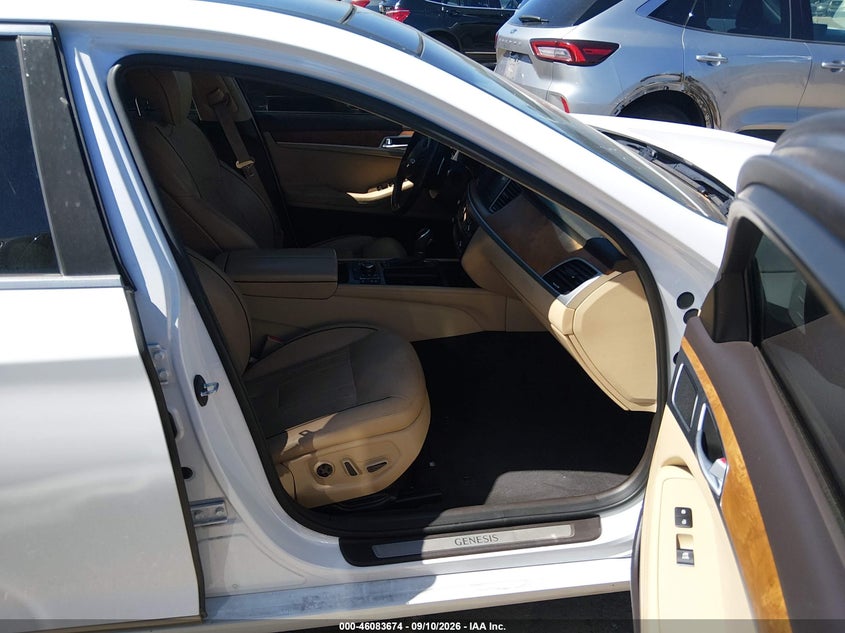 2015 HYUNDAI GENESIS auction photo 5