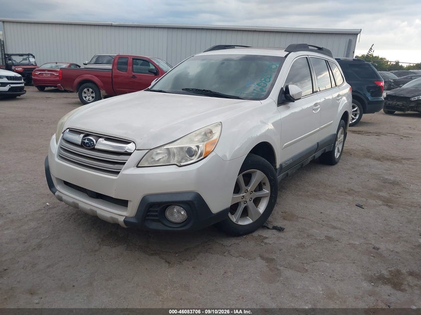 2013 SUBARU OUTBACK auction photo 2