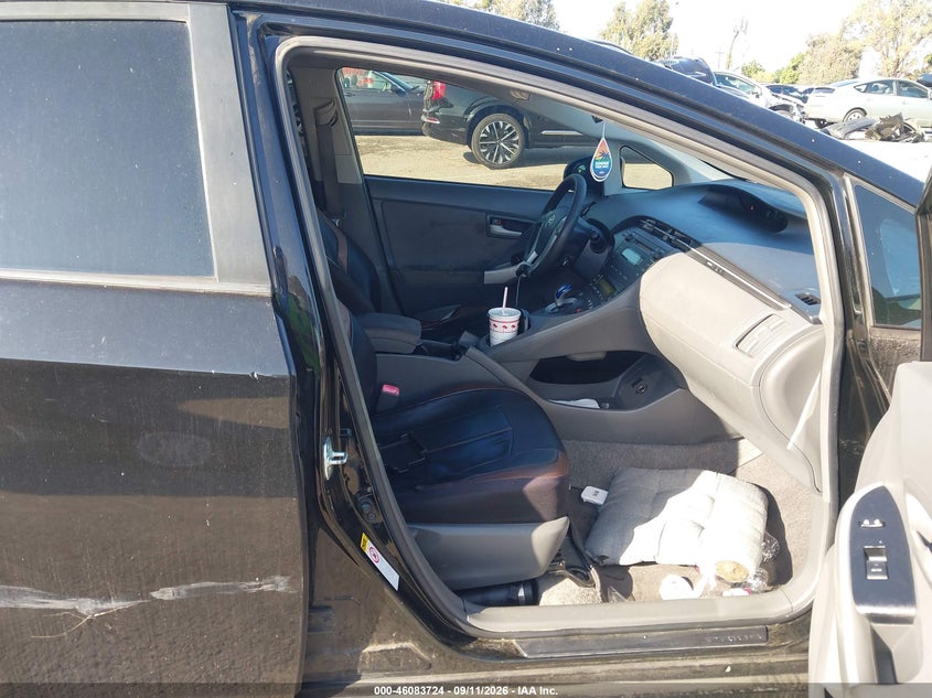 2011 TOYOTA PRIUS auction photo 5