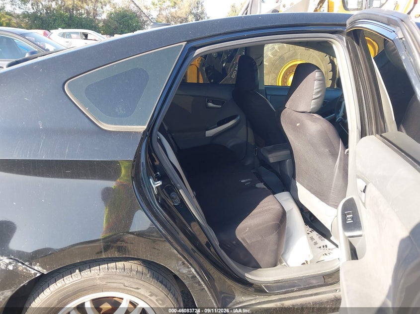 2011 TOYOTA PRIUS auction photo 8