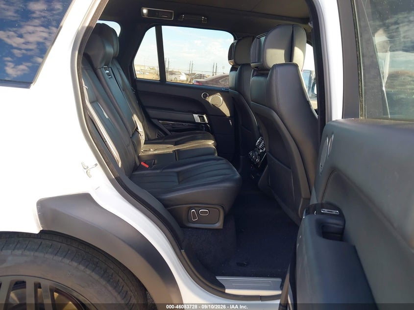 LAND ROVER RANGE ROVER - zdjęcie 8