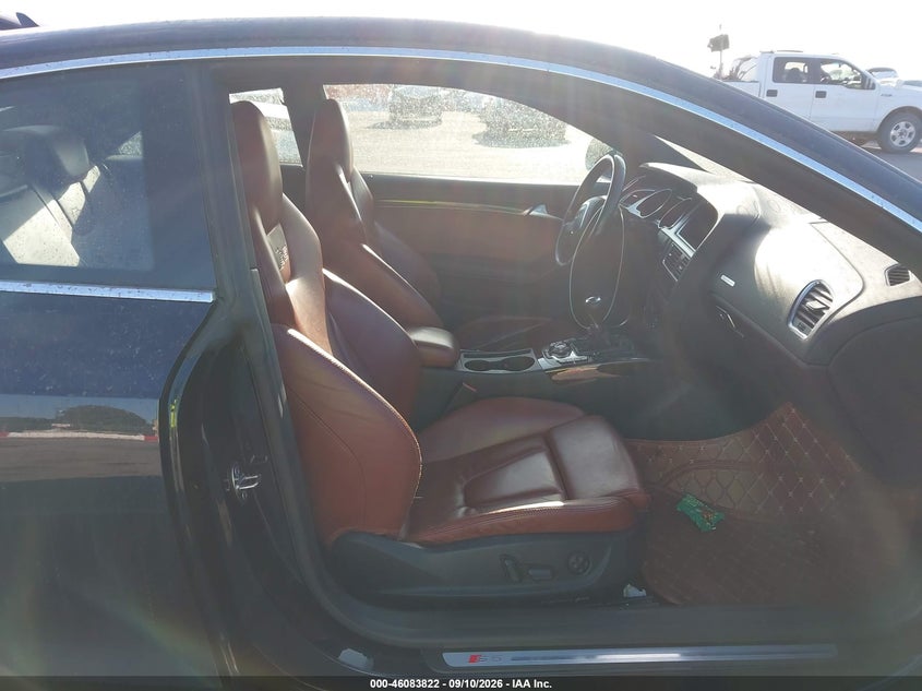 2009 AUDI S5 auction photo 5