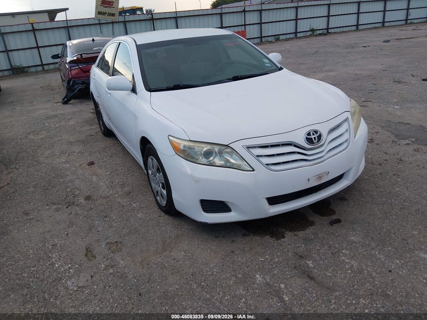 2011 TOYOTA CAMRY auction photo 1
