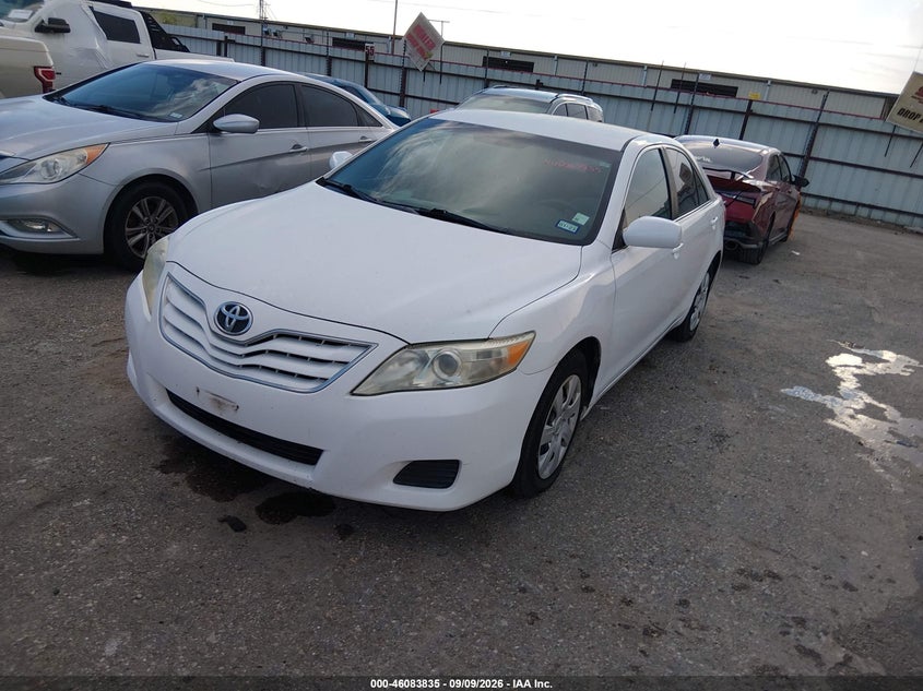 2011 TOYOTA CAMRY auction photo 2