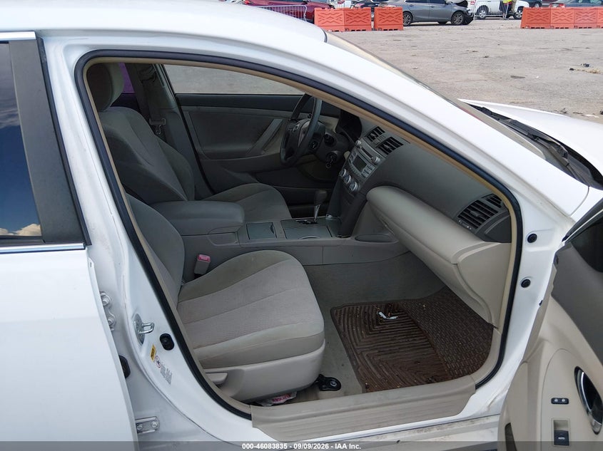 2011 TOYOTA CAMRY auction photo 5