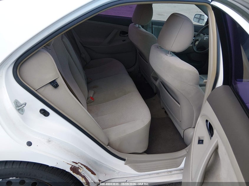 2011 TOYOTA CAMRY auction photo 8