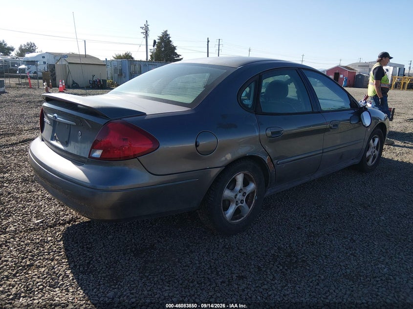 2003 FORD TAURUS auction photo 4
