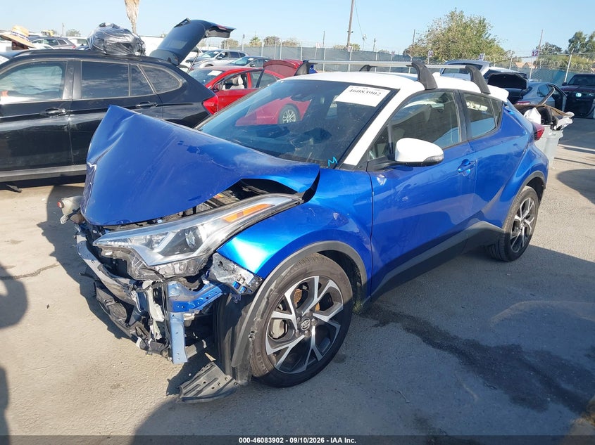 TOYOTA C-HR - zdjęcie 2