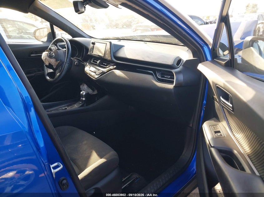TOYOTA C-HR - zdjęcie 5
