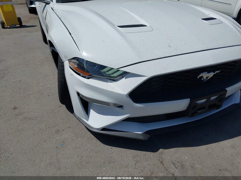 FORD MUSTANG - zdjęcie 6