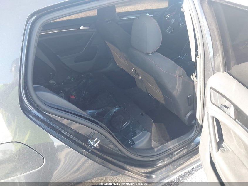 2017 VOLKSWAGEN GOLF GTI auction photo 8