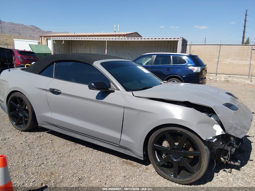 2020 FORD MUSTANG GT PREMIUM · Photo 13