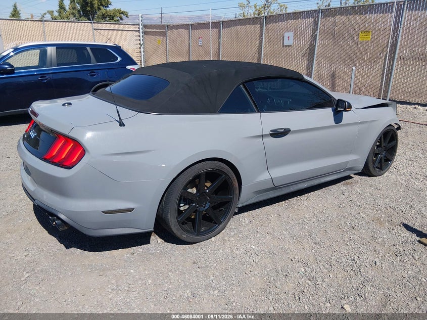2020 FORD MUSTANG GT PREMIUM · Photo 4