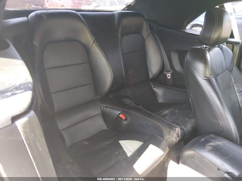 2020 FORD MUSTANG GT PREMIUM · Photo 8